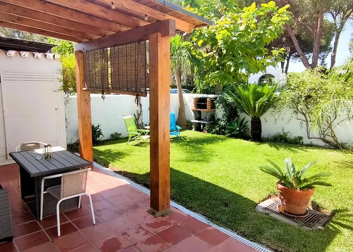 Apartamento Con Jardin Y Piscina En Playa