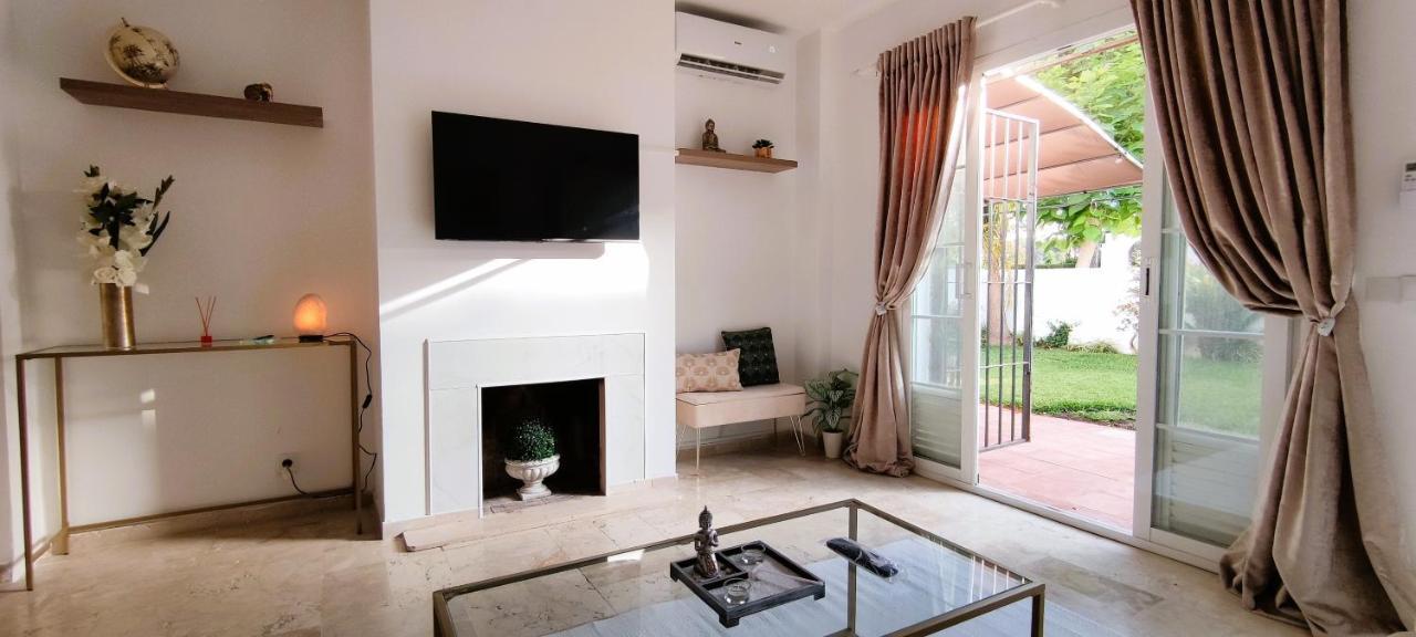 Apartamento Con Jardin Y Piscina En Playa Estepona